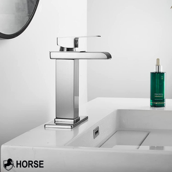 Grifo Monomando Alto para Lavatorio de Baño HORSE